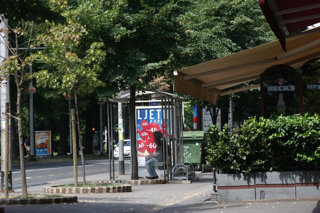 Vla Vla Apartments With Parking Zagreb Extérieur photo