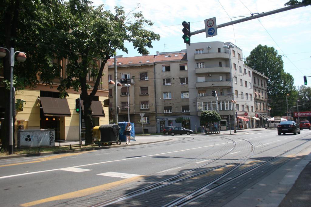 Vla Vla Apartments With Parking Zagreb Extérieur photo
