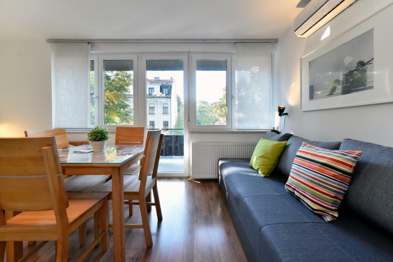 Vla Vla Apartments With Parking Zagreb Extérieur photo